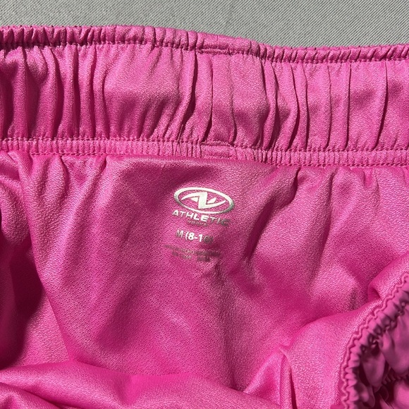 Pink athletic shorts - Picture 5 of 10
